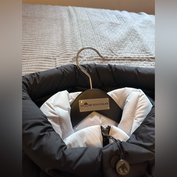 MOOSE KNUCKLES - BRAND NEW - Picture 4 of 10